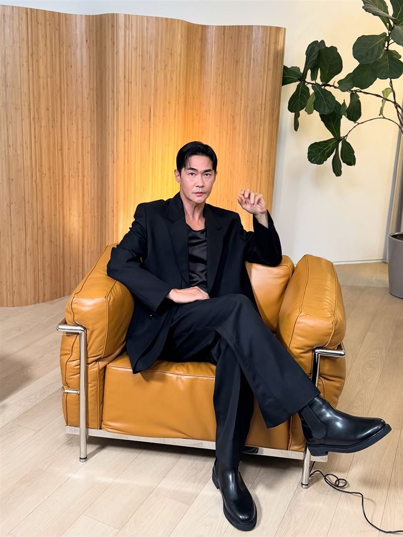 南韓42歲男星裴正南相當有型。（圖／翻攝自IG @jungnam_bae）