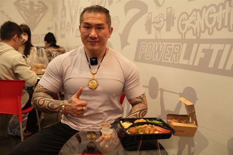 館長陳之漢前日遭前員工李慶元指控，稱館長過去曾對員工與特助做出不當要求。（圖／翻攝自飆捍臉書）