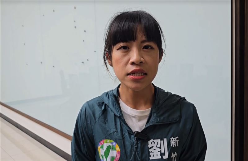 新竹市議員劉彥伶認為小貨車亂入賽道相當離譜。（圖／翻攝畫面）