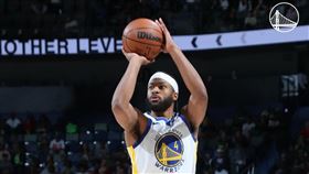 射手穆迪（Moses Moody）首節8分鐘投進7顆三分球，單節就轟下21分。（圖／翻攝自X平台 @warriors）