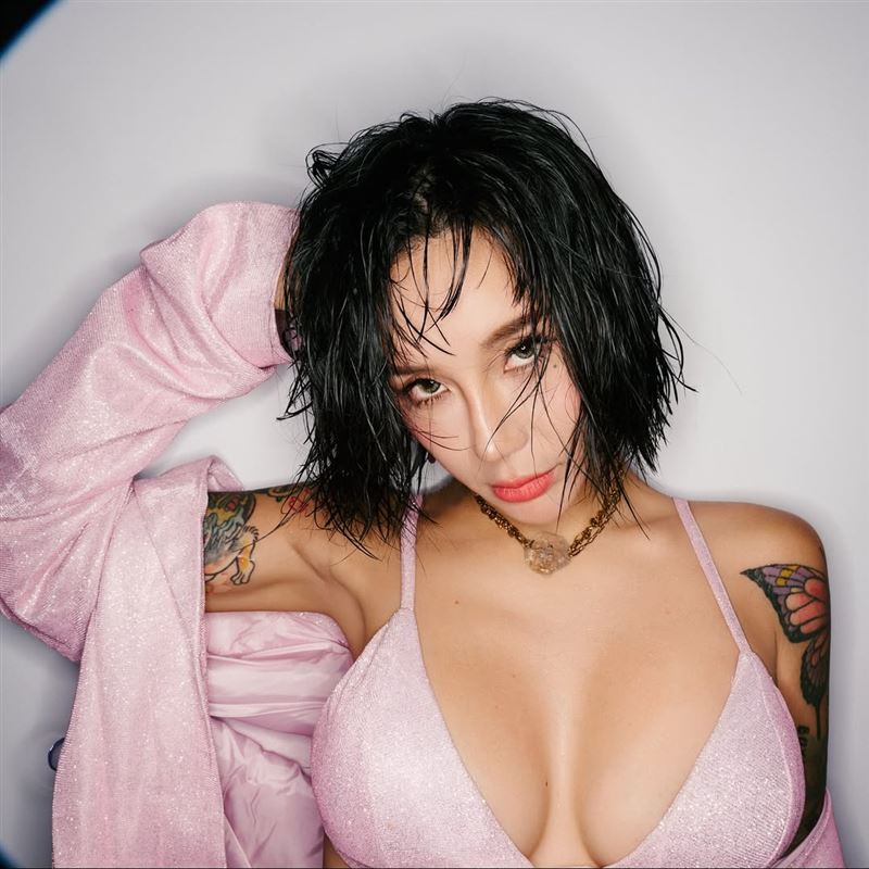 梁云菲輕生未遂獲救。（圖／翻攝自梁云菲IG）