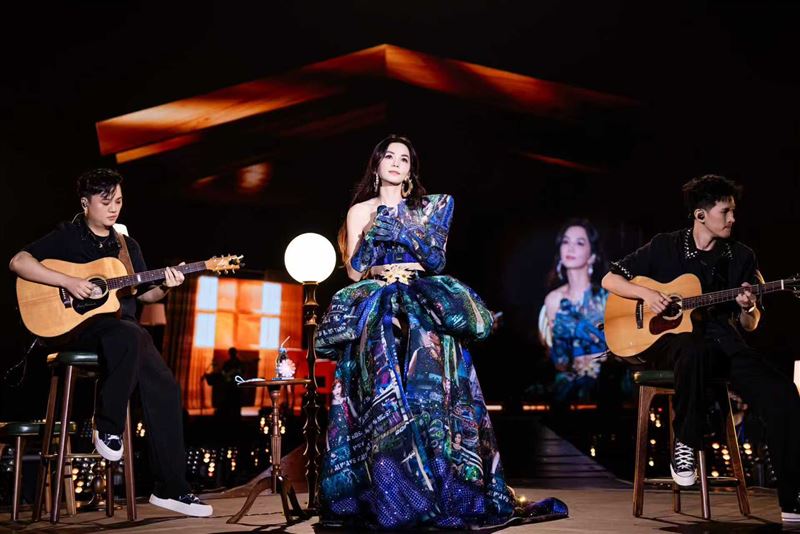 Ella舉辦「It&rsquo;s Me 艾拉主意」演唱會長沙站。（圖／勁樺娛樂提供）