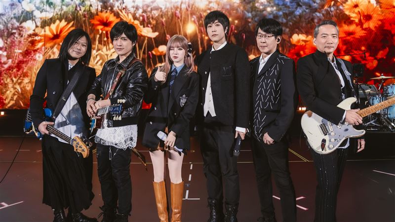 五月天嘉賓是韓團成員 邀阿信當舞蹈擔當