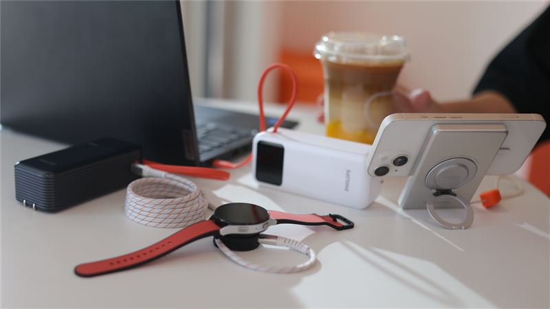 PHILIPS行動電源新上市FunCube 3.0放心充系列。（圖／品牌業者提供）