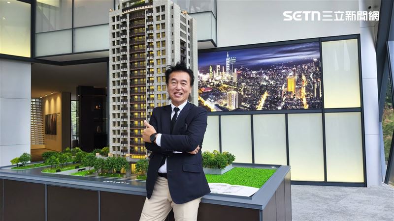 闕山振表示，「德運元鼎」買家有自營商、二代置產，以及區域老屋換新屋的客戶，最特別的是還有輝達員工。（圖／記者陳韋帆攝影）