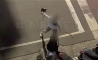 同性情侶…窒息愛！「安全帽尻vs搧巴掌」