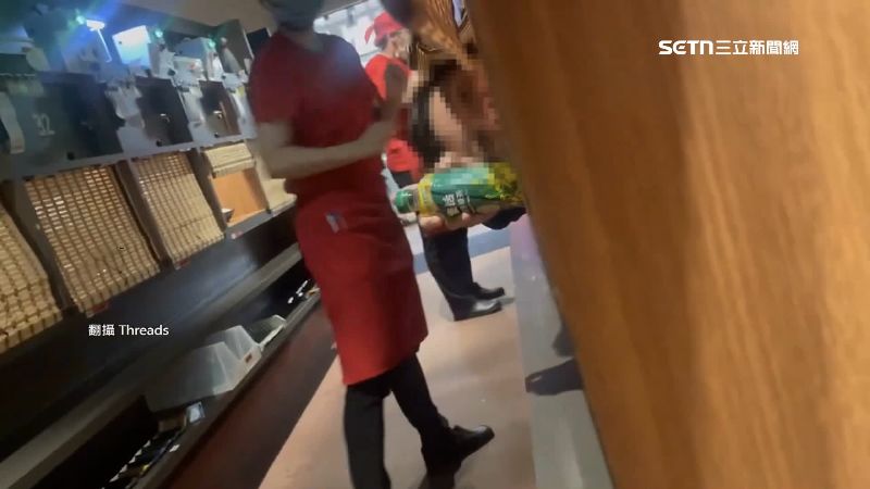 掀捲簾、探頭偷拍!2男惡搞一蘭PO網挨轟