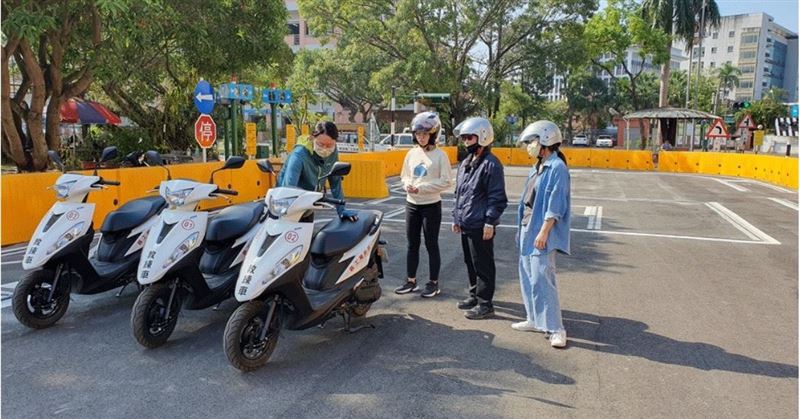 嘉義市再加碼機車駕訓補助，符合資格最高可領3500元。（圖／翻攝自嘉義市政府交通處）