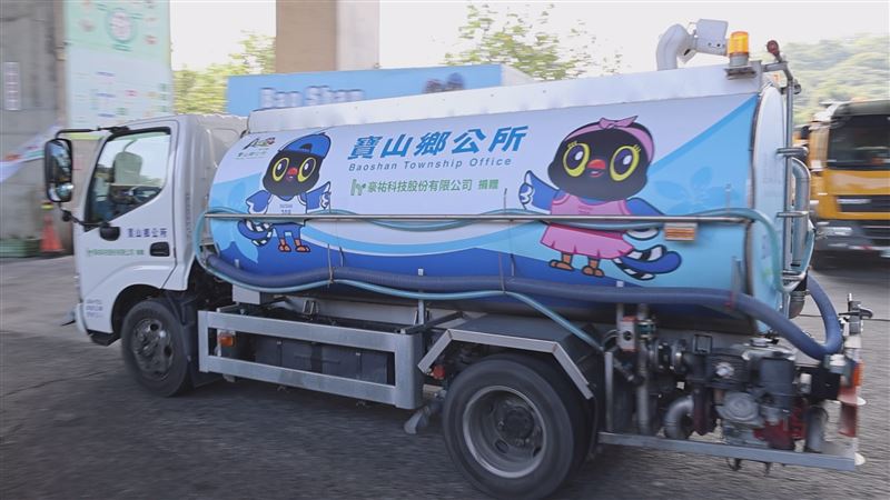 「寶寶嘎」與「藍寶嘎」的可愛造型相當吸睛。（圖／寶山鄉公所提供）