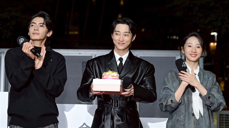 振永脫衣太害羞 他看呆:兩塊超大胸肌