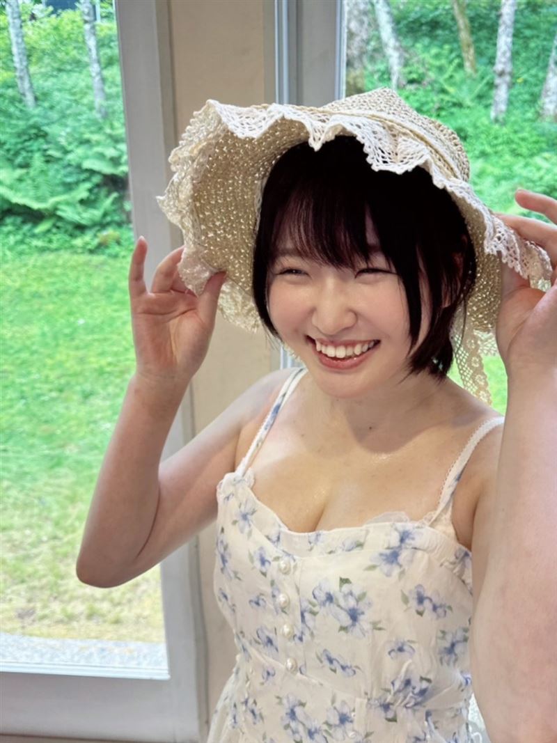 春野胡桃擁有F罩杯的天然美胸，第一次是在19歲的她，初體驗一年後就出道拍AV了。（圖／翻攝自春野胡桃Ｘ）