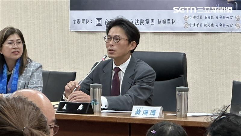 黃國昌身邊2中資疑雲被點名　驚人巧合曝