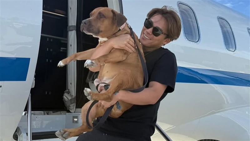 山本公布毛小孩姓名　曝光牠「睡翻」床照