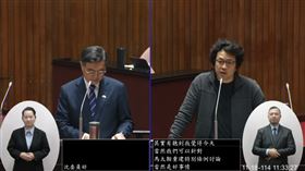 卓榮泰批評，地方拿4156億，卻沒有一個地方政府可以清楚告訴他要拿錢做什麼。沈伯洋則說，這情形已構成法律「例外狀態」，行政院可以考慮還擊。（圖／翻攝畫面）