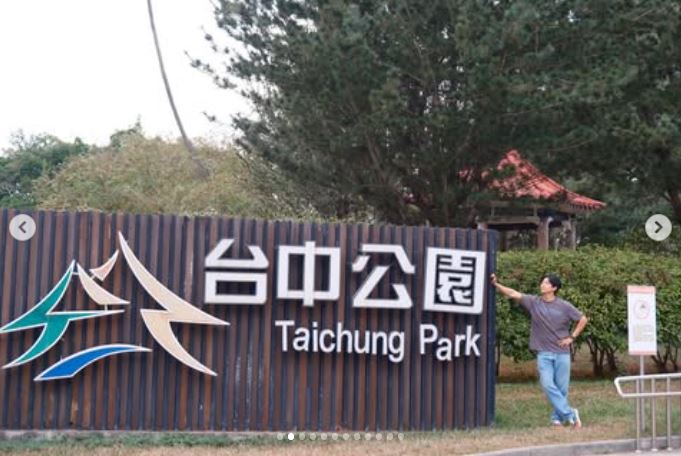 正在台中拍戲的玉澤演，在IG分享許多「台灣感性」的照片。（圖／翻攝自IG @taecyeonokay）