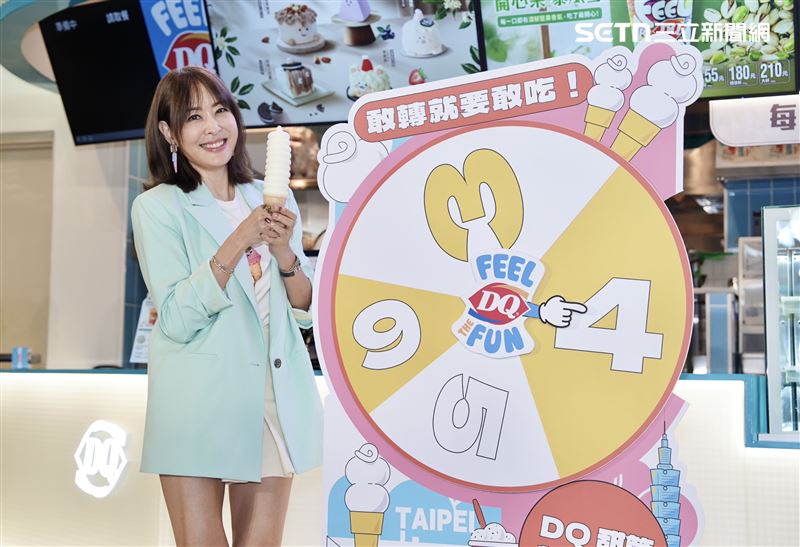 賈永婕出席冰淇淋品牌開幕記者會，自嘲是「冰淇淋怪物」吃冰不頭痛。(圖／記者趙于瑩拍攝）