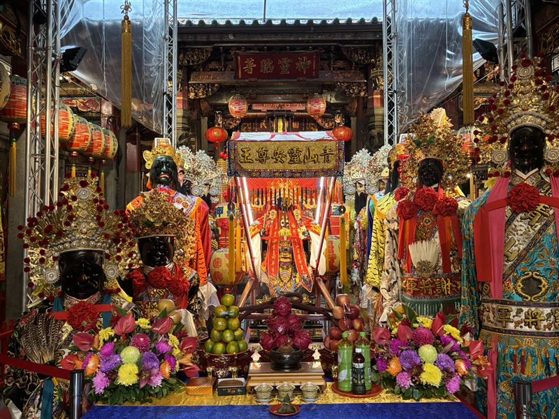 11月8日舉行的靈安尊王出龕儀式，為一年一度的青山王祭典揭開序幕