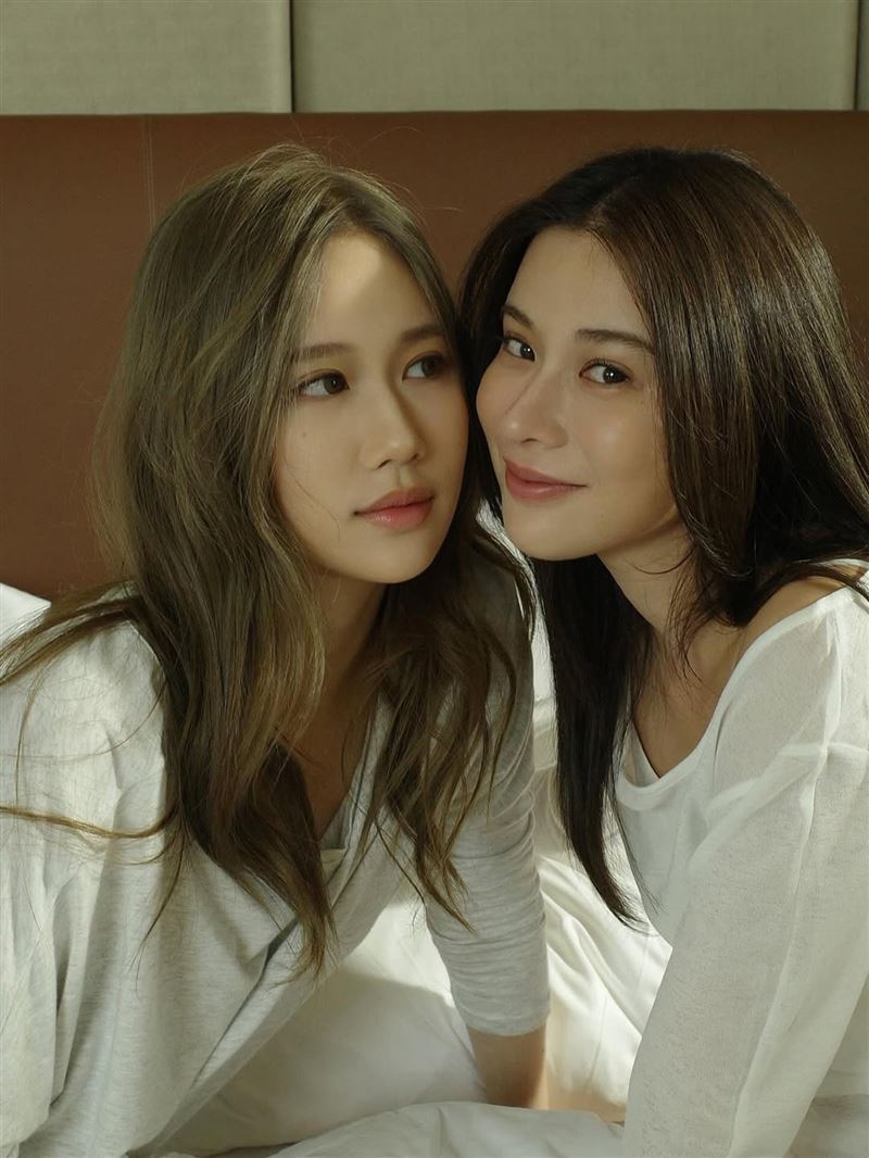 IG破千萬的Kao與「瘋狂獨角獸」Jane葉芷妤，KaoJane見面會2對1合照共300名福利多到炸。（圖／NAC、YIWO 提供）