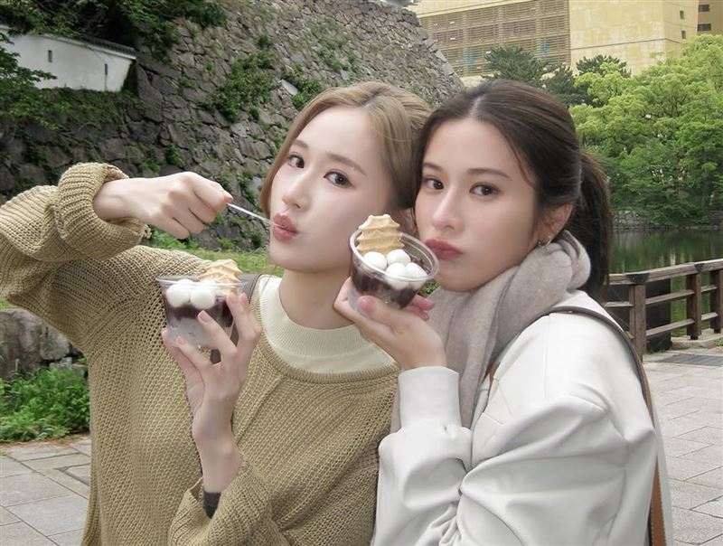 「Love Design愛情設計 」Kao（右）Jane（左）宣布來台會粉絲。（圖／NAC、YIWO 提供）