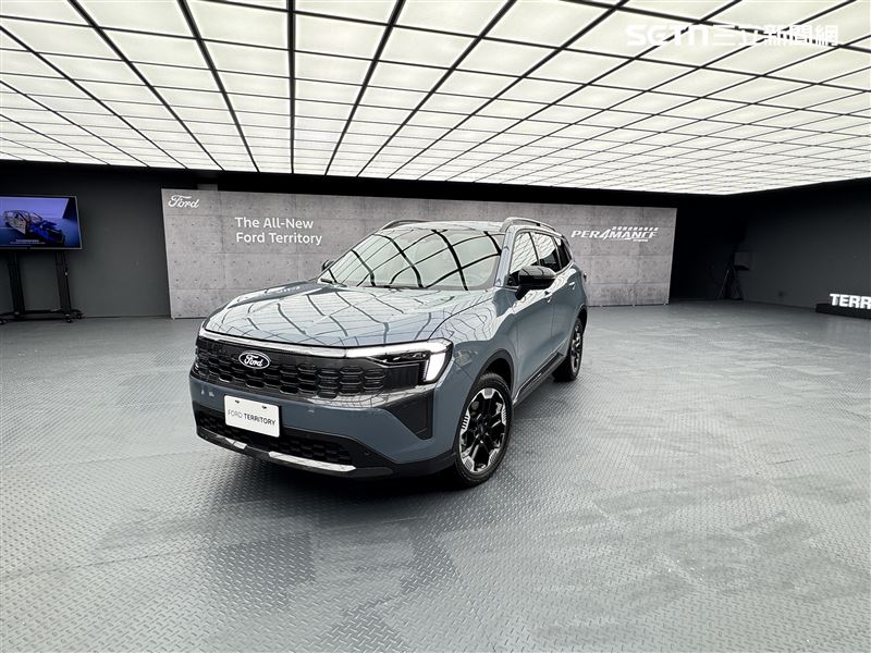 福特Territory渦輪油電休旅。（圖／鍾釗榛攝影）