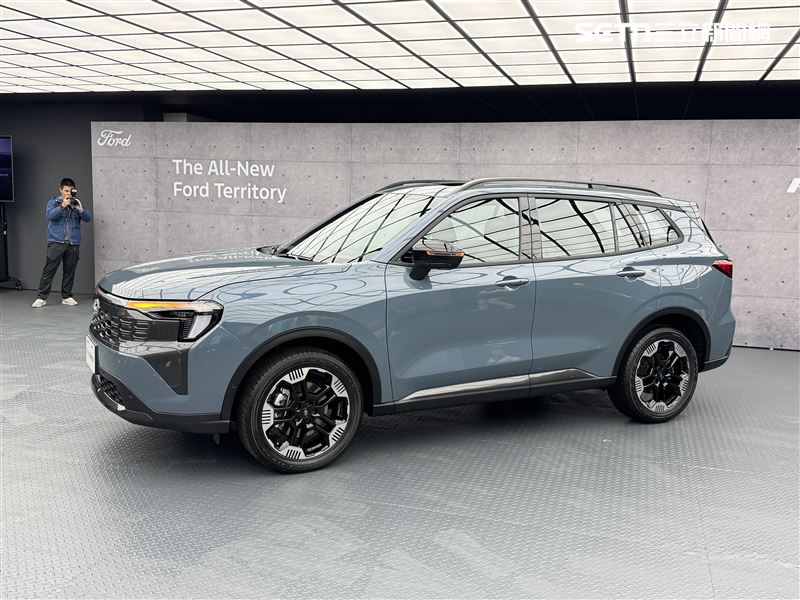 旗艦型預售價101.9萬元（含舊換新補助）起。（圖／鍾釗榛攝影）