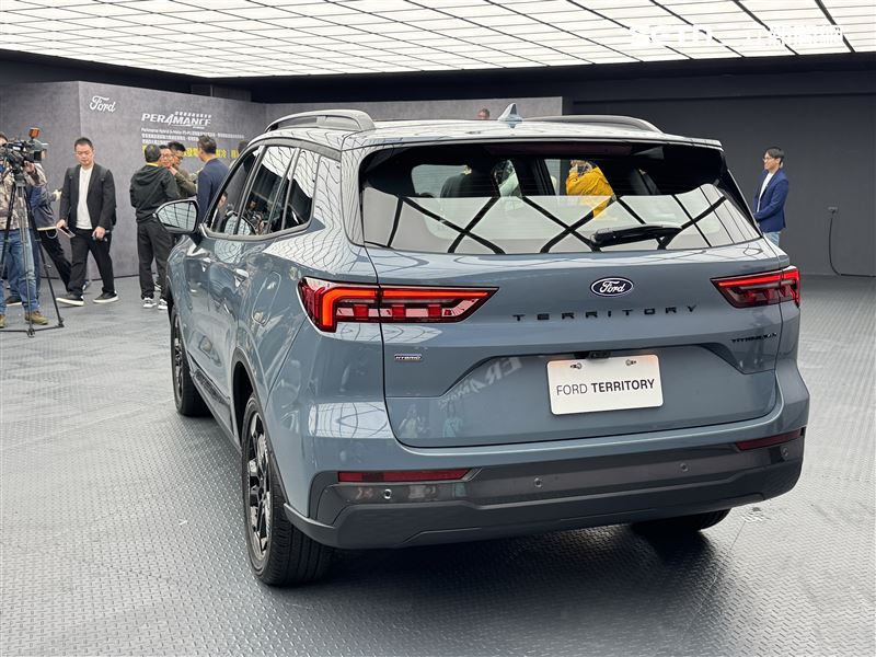 福特Territory渦輪油電休旅。（圖／鍾釗榛攝影）