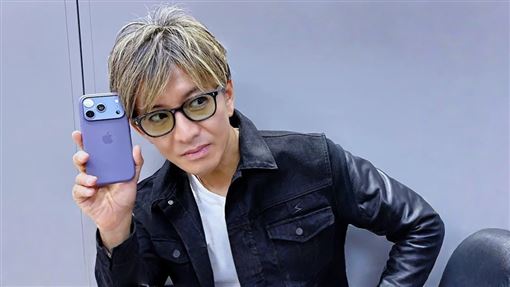 木村拓哉拿舊手機登熱搜：竟然跟我一樣