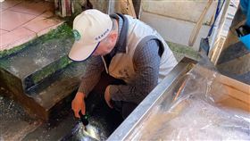 疾管署副署長林明誠，今南下視察屏東縣本土登革熱群聚疫情防治工作。（圖／疾管署提供）