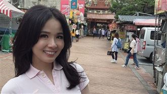 呂文婉拱天宮遇怪事　陌生婦塞這個給她！