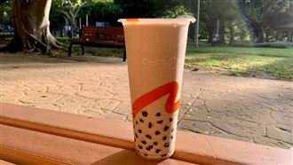 珍奶買1送1！「4大手搖飲」優惠快收