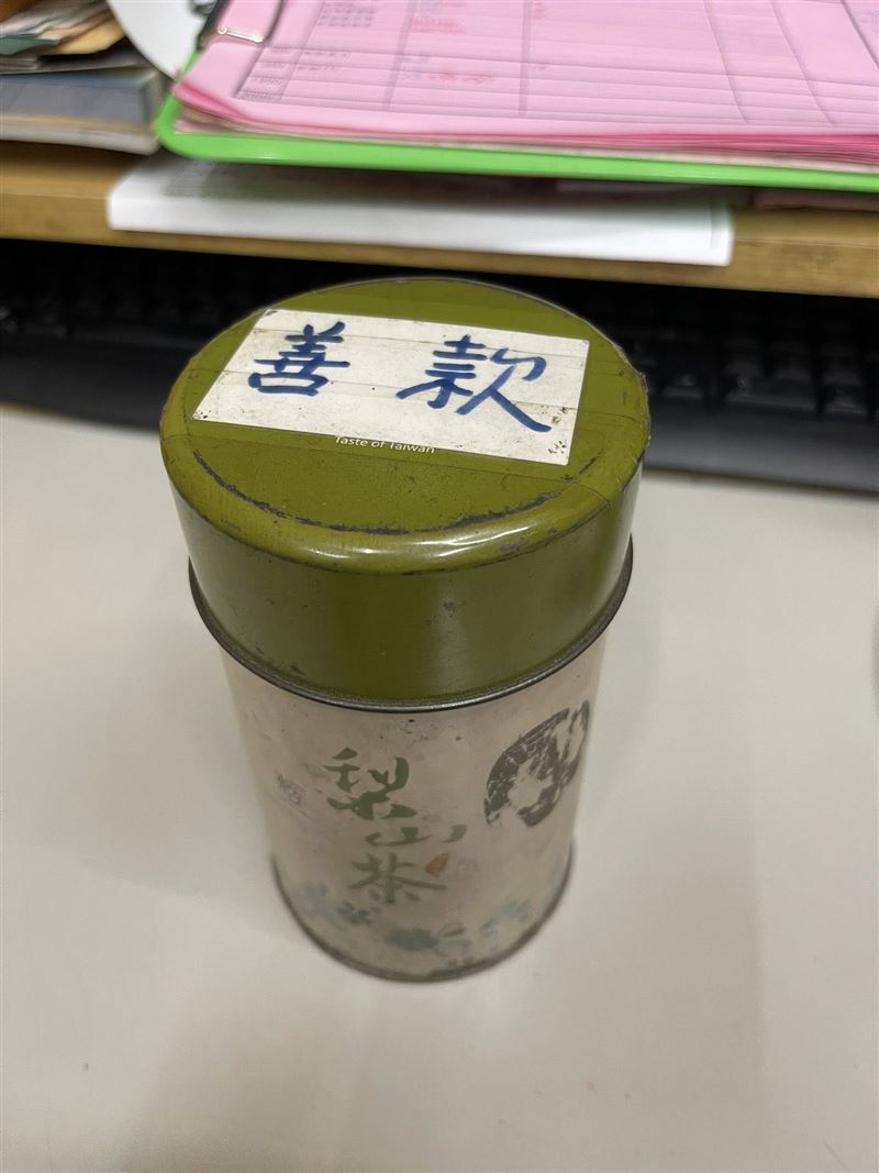 業者表示，沒有領回的獎金，都會裝在小罐子內，當成公益捐款。（圖／翻攝屏東縣萬丹鄉交流地臉書）