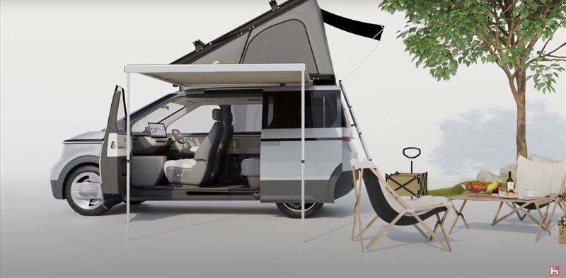 實用的側滑門設計，讓乘車者更方便上下車。（圖／翻攝自鴻海官網）