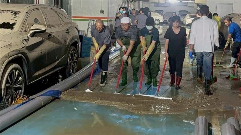 蘇澳煙波貼照曝淹水車現況 網打氣喊這句