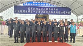 愛爾麗集團總裁常如山多年投入公益不遺餘力，昨天一天內完成兩項暖心行動，一是為地震中受損的榮民公墓捐出120萬元並協助安置至忠靈祠，二是捐贈交通車給偏鄉醫療單位，確保「醫療不中斷」，獲得地方與醫療團隊高度肯定。