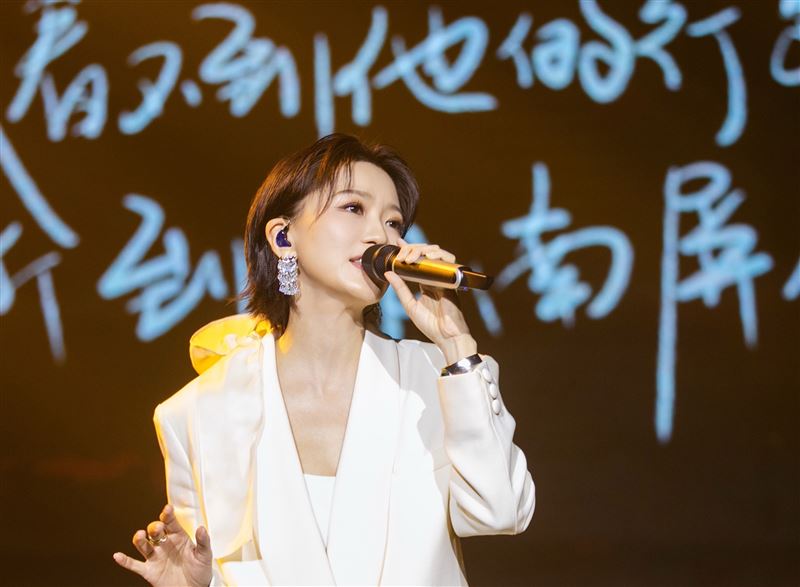 蔡淳佳「淳粹&middot;25週年世界巡迴演唱會」廣州站。（圖／Joi Music／淳萃文化提供）