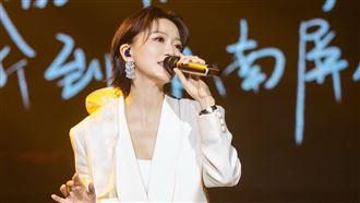 蔡淳佳出道25年開唱　哭到說不下去