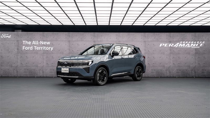 新紀元全球戰略車款 The All-New Ford Territory 預售啟動。搭載專屬1.5T Per4mance Hybrid 四電驅渦輪油電系統 超越同級約50萬豪華科技配置，油電旗艦車型預接單價101.9萬。(圖/業者提供)