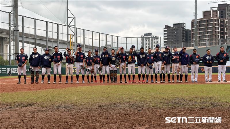 平鎮高中黑豹旗16強逆轉穀保家商。（圖／記者張沛嘉攝影）