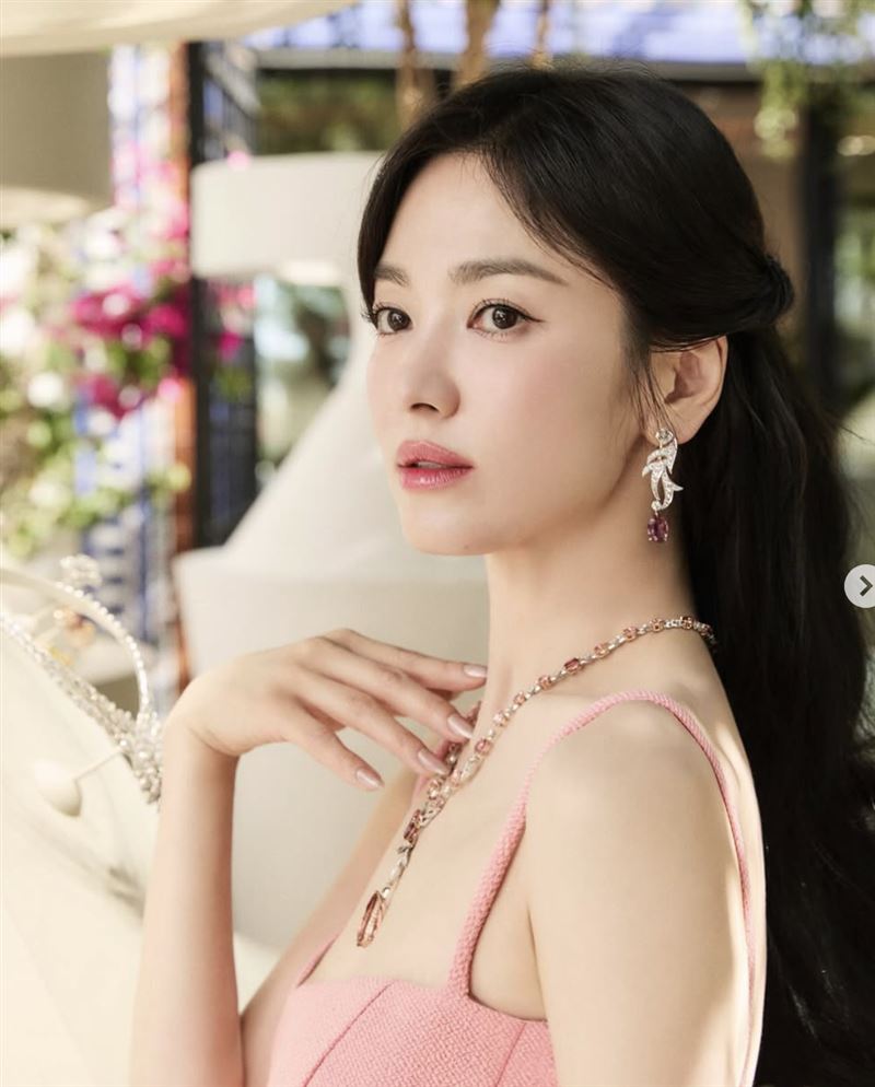 宋慧喬造型多變。（圖／翻攝自IG）