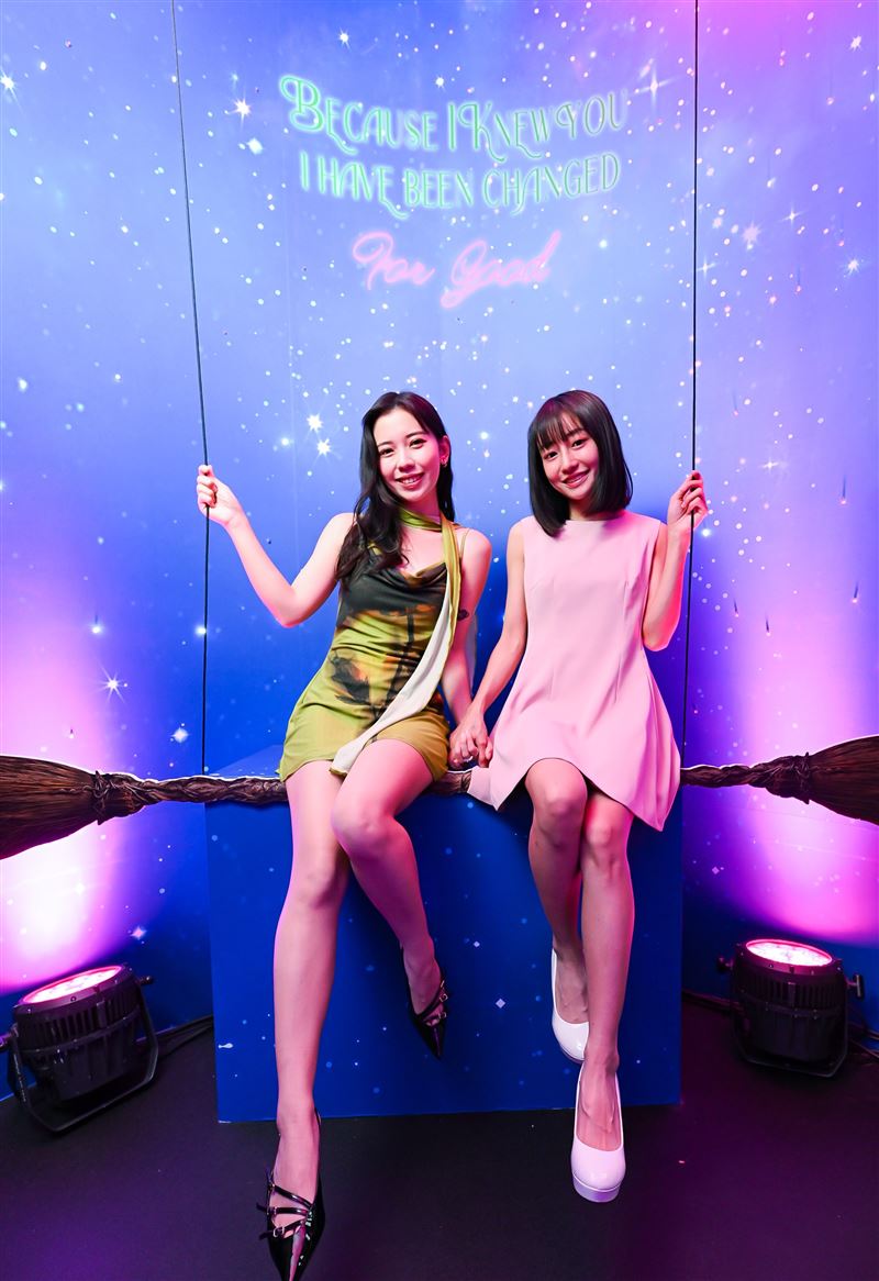 《魔法壞女巫：第二部》在美麗華大直1F海景大道打造期間限定「電影主題裝置區」。（圖／UIP提供）