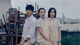 《如果我不曾見過太陽》曾敬驊、李沐、程予希。（圖／Netflix提供）