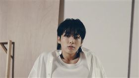 BTS柾國今年屢遭私生飯試圖闖入家中。（圖／翻攝自BIGHIT MUSIC）