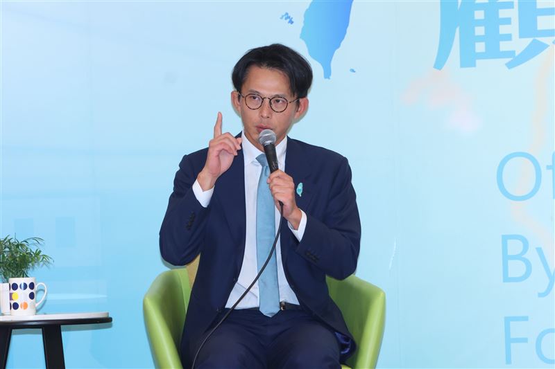 藍白合「鄭黃會」，國民黨主席鄭麗文、民眾黨主席黃國昌「在野領袖對話」。（圖／記者鄭孟晃攝影）