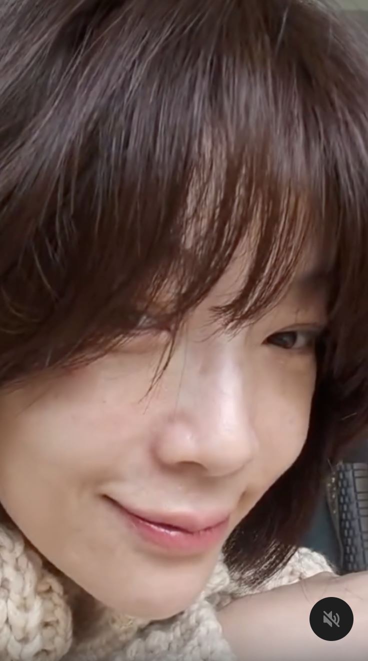 蔡淑臻素顏照引發暴動。（圖／翻攝自臉書）