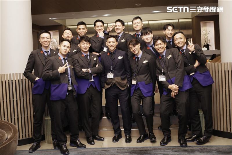 華航首次出現全男性空服員的班組配置。（圖／當班組員提供）