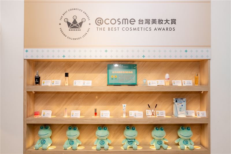 2025年三大美妝關鍵趨勢&mdash;「成分透明化」、「內外兼修」與「韓系勢力」全面延伸。（圖／品牌業者提供）