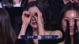 李光洙、李先彬的甜蜜互動全被鏡頭捕捉。（圖／翻攝自KBS）