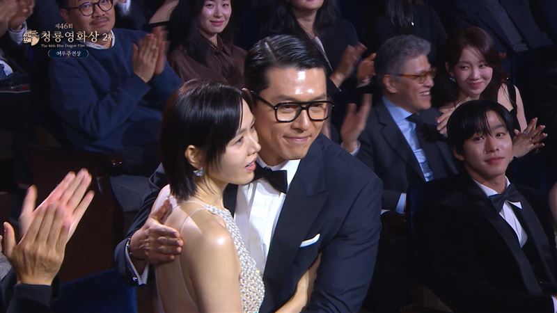 孫藝真玄彬雙獲男女主 放閃:最愛的男人