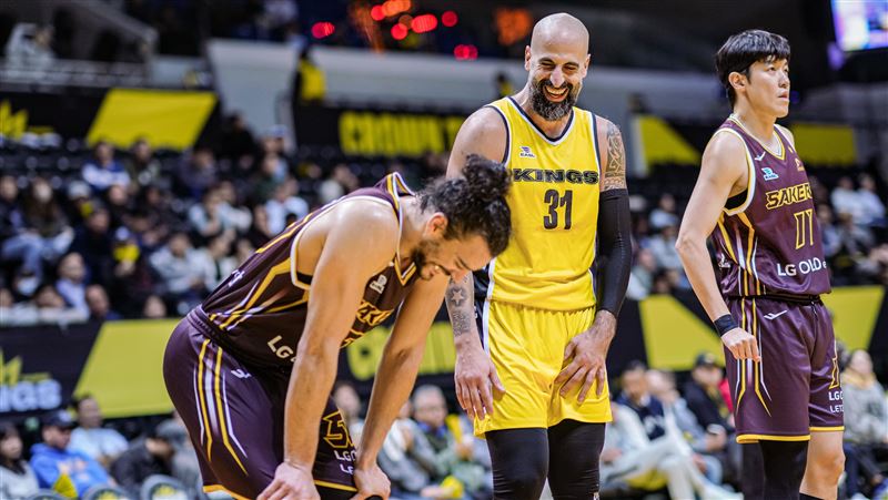 昌原LG獵隼洋將馬雷（左）與新北國王桑尼是相當好的朋友。（圖／EASL提供）