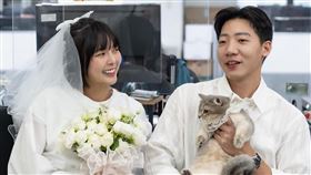 黃沐妍受訪談老公背景。(圖／翻攝自臉書）